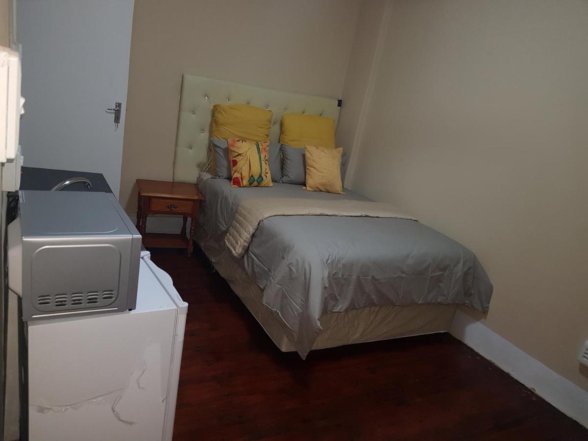 Bed & Breakfast Helpful Cape Town